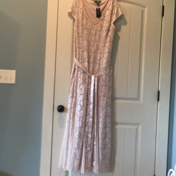 Dresses & Skirts - Dress